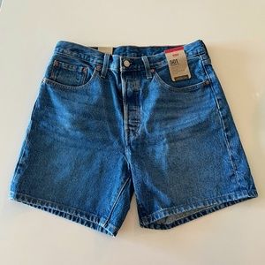 Levi’s 501 Mid Thigh Mom Shorts